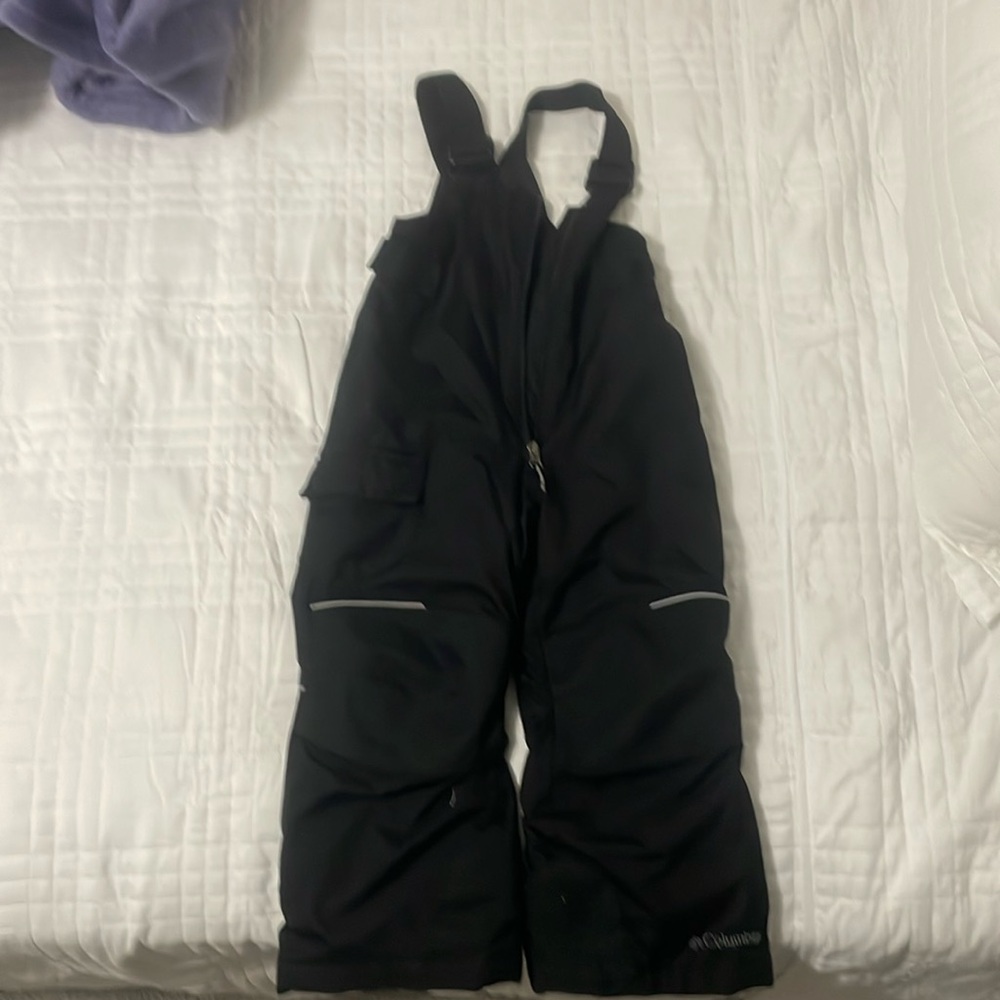 Used black kids Columbia snow pants size XXS
